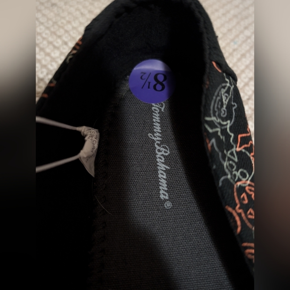 Tommy Bahama Halloween Themed Slip-On Shoes Memory Foam Glow In The Dark - Picture 7 of 9